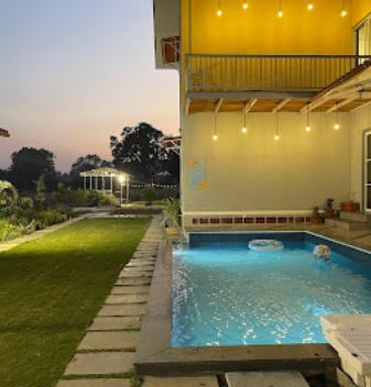 THE BANYAN TREE VILLAS